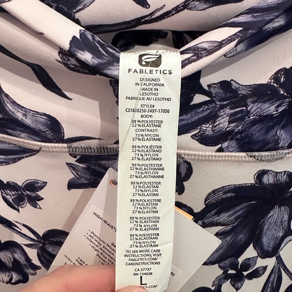 Fabletics Power Hold Capri - Picture 6 of 6